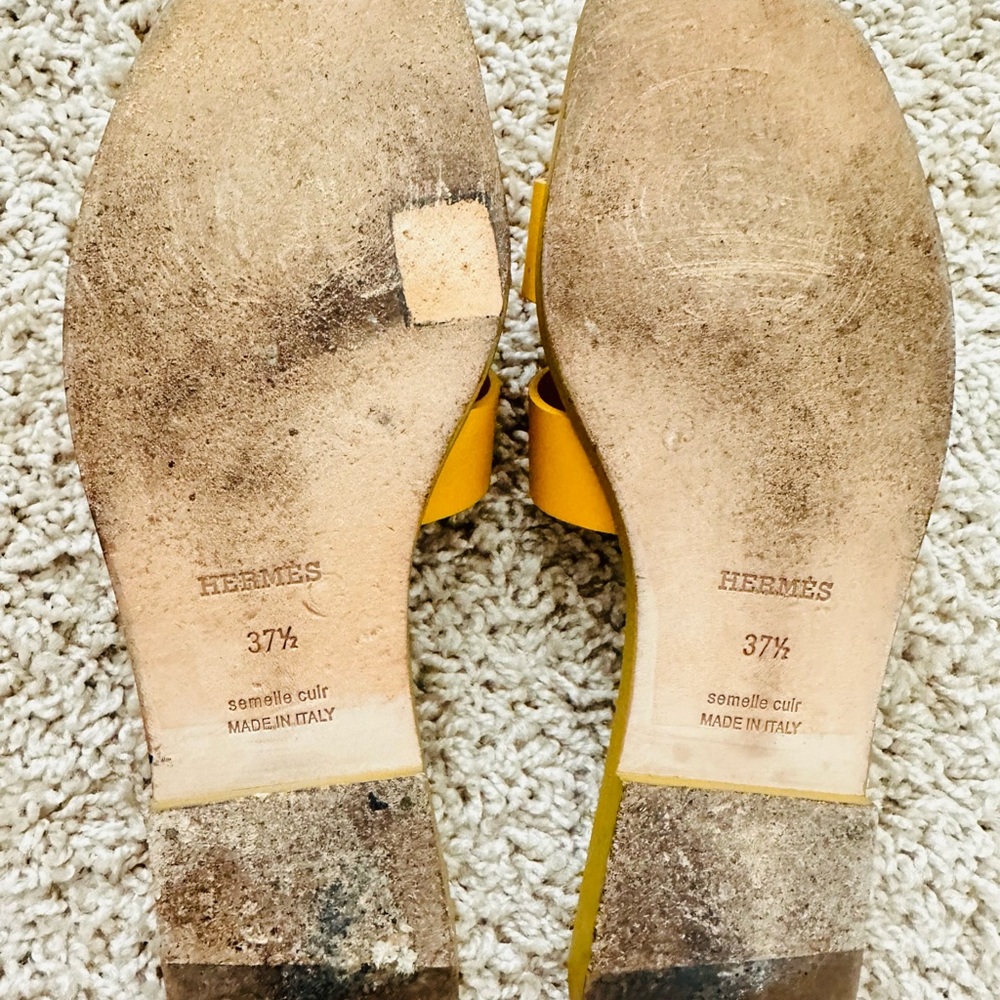 Hermes Oran Yellow Slide flip Sandals - Picture 8 of 12